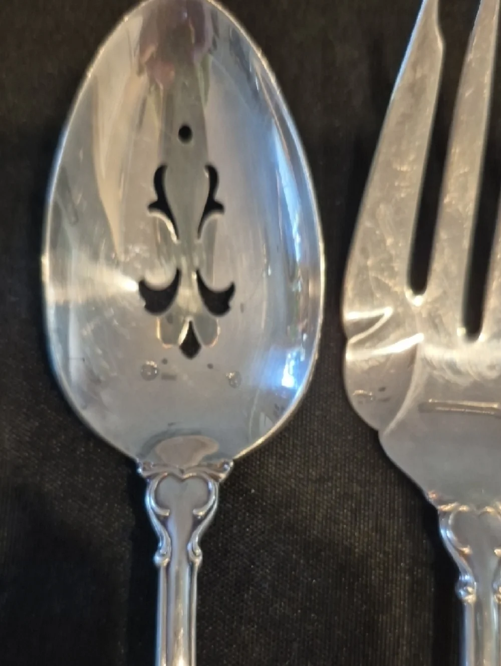 Holmer And Edwards Deep Silver Plated Orleans Set Of 3 Serving Pieces